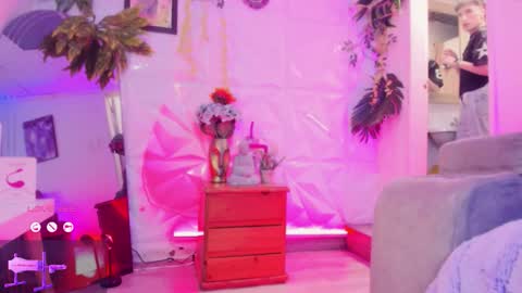 Snapshot of sebastianhilton chatting on 02/20/26, 12:49 . INDEPENDENT MODEL online show from 02/20/26, 12:49