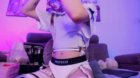 Snapshot of sebastianhilton chatting on 03/02/26, 12:34 . INDEPENDENT MODEL online show from 03/02/26, 12:34