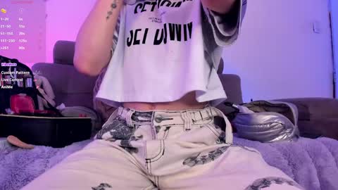 Snapshot of sebastianhilton chatting on 03/08/26, 01:37 . INDEPENDENT MODEL online show from 03/08/26, 01:37