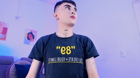 Snapshot of sebastianhilton chatting on 04/22/26, 02:25 . INDEPENDENT MODEL online show from 04/22/26, 02:25