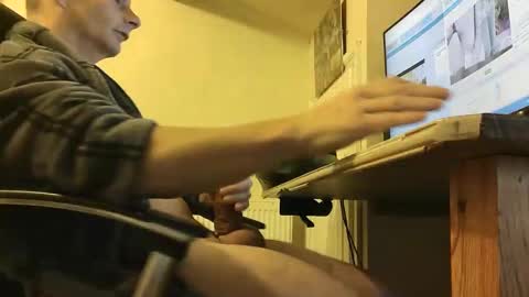 Snapshot of sebastianspalding450 chatting on 11/14/25, 10:03 sebastianspalding450 online show from 11/14/25, 10:03