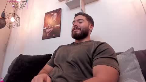 Instagram jeanpaulfit  online show from 10/06/25, 09:56