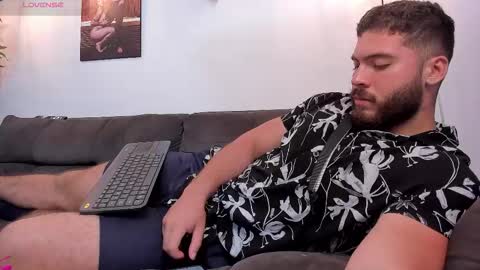 Instagram jeanpaulfit  online show from 10/26/25, 10:04