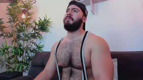 Instagram jeanpaulfit  online show from 04/30/26, 08:37