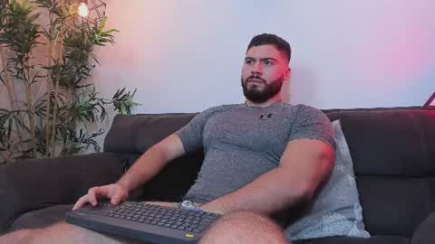 Instagram jeanpaulfit  online show from 06/11/26, 09:57
