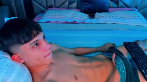 Sebastian online show from 09/11/25, 09:37