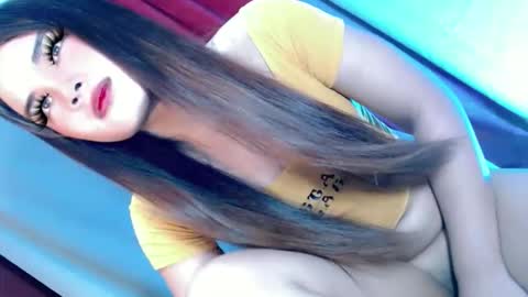 kwen online show from 11/18/25, 06:01