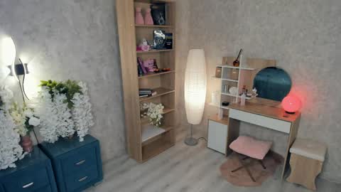 Snapshot of secret_des1res chatting on 06/03/26, 05:32 Mia online show from 06/03/26, 05:32