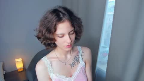 Snapshot of secret_des1res chatting on 07/13/26, 05:32 Mia online show from 07/13/26, 05:32