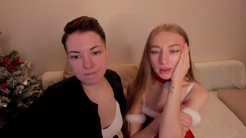 Amanda and  pair in a real life we love each other but can play with you online show from 01/01/25, 11:05
