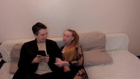 Amanda and  pair in a real life we love each other but can play with you online show from 12/20/25, 05:53