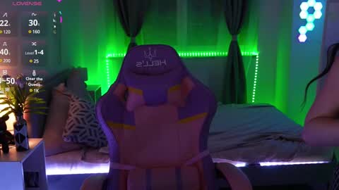 secret_eve online show from 03/04/25, 04:17