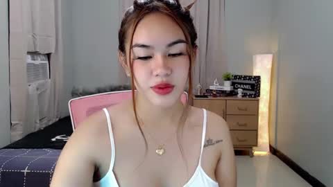 Chloe online show from 02/12/25, 11:40