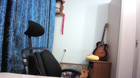 Snapshot of secret_lover_xxx chatting on 12/21/24, 10:17 Secret lover XXX online show from 12/21/24, 10:17