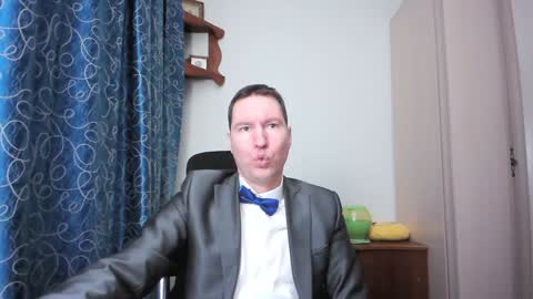 Snapshot of secret_lover_xxx chatting on 02/02/25, 12:24 Secret lover XXX online show from 02/02/25, 12:24