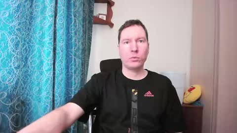 Snapshot of secret_lover_xxx chatting on 02/24/25, 10:48 Secret lover XXX online show from 02/24/25, 10:48