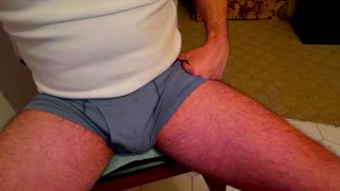 secret_neighbor_ online show from 04/26/26, 01:47