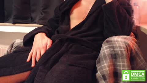 Snapshot of secret_phil chatting on 02/04/25, 06:27 maybe Phil online show from 02/04/25, 06:27