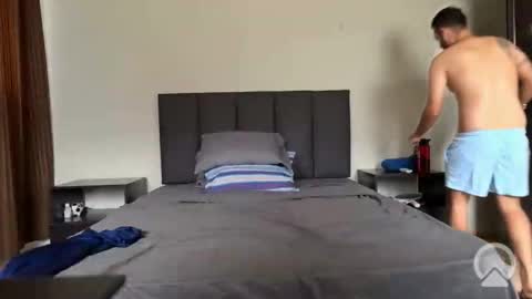 secretaura online show from 04/19/26, 03:44