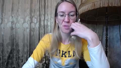 secretcandy222 online show from 02/01/25, 07:15