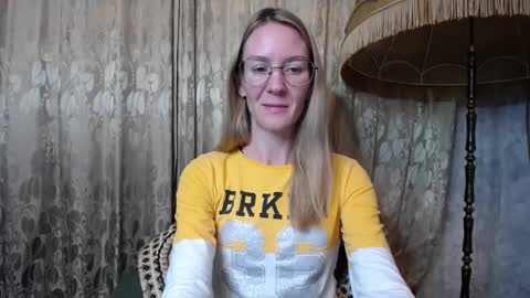 secretcandy222 online show from 02/01/25, 11:32