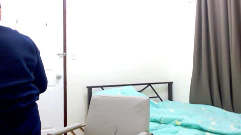 Snapshot of secretlover010101 chatting on 12/04/24, 03:32 MILAN online show from 12/04/24, 03:32