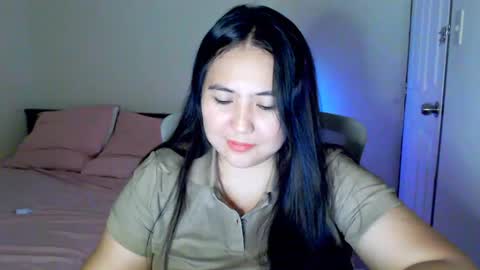 Snapshot of secretlover010101 chatting on 05/09/26, 07:02 MILAN online show from 05/09/26, 07:02