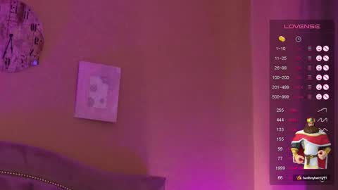 Snapshot of secretmistress01 chatting on 02/27/25, 02:43 Mariot Mery for short ..never call me PET NAMES in FREECHAT mom momy baby or sweety online show from 02/27/25, 02:43