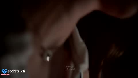 Eliz online show from 11/17/25, 04:35