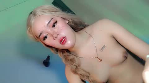 Snapshot of seducing_angela chatting on 11/27/25, 12:13 seducing_angela online show from 11/27/25, 12:13