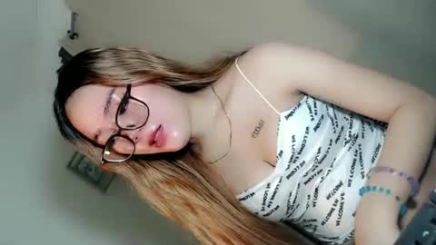 Snapshot of seducing_angela chatting on 02/27/26, 08:47 seducing_angela online show from 02/27/26, 08:47