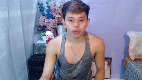 Snapshot of seductive_maxxx chatting on 05/16/26, 12:18 Max online show from 05/16/26, 12:18