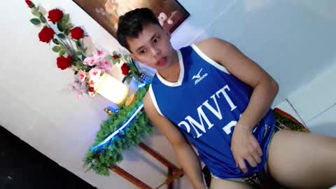 Snapshot of seductive_maxxx chatting on 05/26/26, 08:43 Max online show from 05/26/26, 08:43