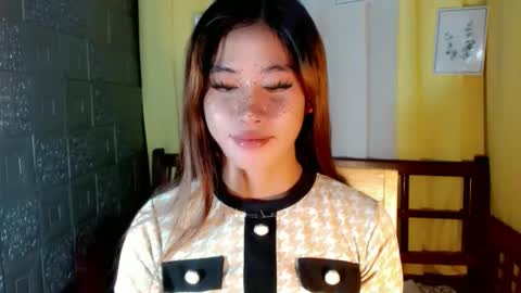 Snapshot of seductive_monicaxxx chatting on 10/13/25, 10:26 NIK online show from 10/13/25, 10:26