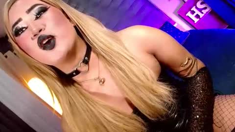 Snapshot of seductive_scarllete chatting on 04/21/26, 04:34 SCARLETTE online show from 04/21/26, 04:34