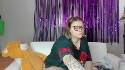 Snapshot of seductive_she_wolf chatting on 02/16/25, 12:30 seductive_she_wolf online show from 02/16/25, 12:30