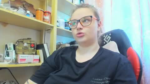 Snapshot of seductive_she_wolf chatting on 06/03/26, 03:09 seductive_she_wolf online show from 06/03/26, 03:09