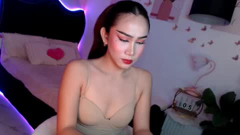 Vanessa online show from 05/04/26, 06:15