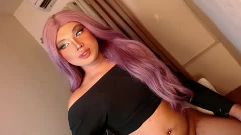 Snapshot of seductivedeluxe69 chatting on 06/01/26, 06:09 Deluxe online show from 06/01/26, 06:09