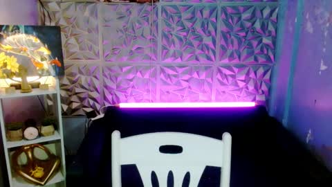 Ivy online show from 03/18/26, 07:39