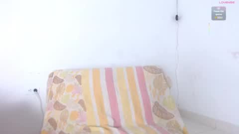 Estefany online show from 04/28/26, 12:21