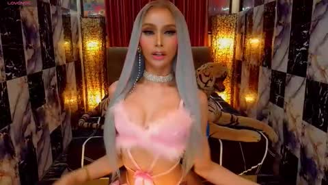 KATARINA LUST online show from 05/08/26, 09:36