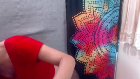 Snapshot of seductresstsjulia chatting on 12/15/25, 04:11 Julia Starlette online show from 12/15/25, 04:11