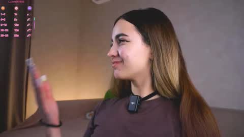 Snapshot of seeeyoubaby chatting on 10/16/25, 04:41 Slavia online show from 10/16/25, 04:41