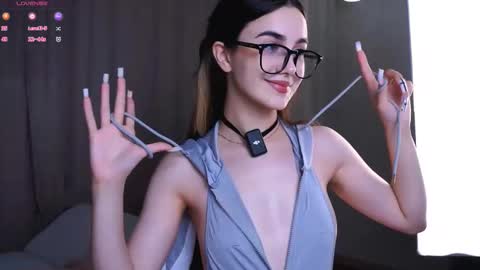 Snapshot of seeeyoubaby chatting on 10/30/25, 01:01 Slavia online show from 10/30/25, 01:01