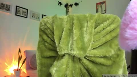 Luciana online show from 04/28/26, 10:48