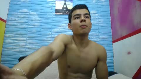 Snapshot of seigfried0 chatting on 02/27/25, 07:26 Seigfried online show from 02/27/25, 07:26