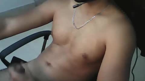 Snapshot of sek99 chatting on 03/15/26, 07:25 sek99 online show from 03/15/26, 07:25