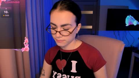 Snapshot of selectrra chatting on 12/15/24, 03:31 selectrra online show from 12/15/24, 03:31