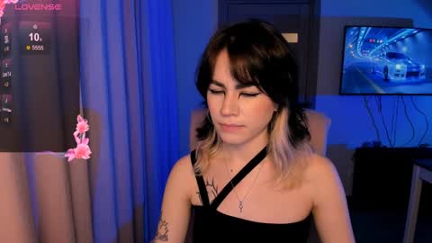 Snapshot of selectrra chatting on 12/18/24, 05:00 selectrra online show from 12/18/24, 05:00